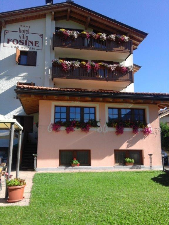 Hotel Villa Fosine Pinzolo Exterior foto